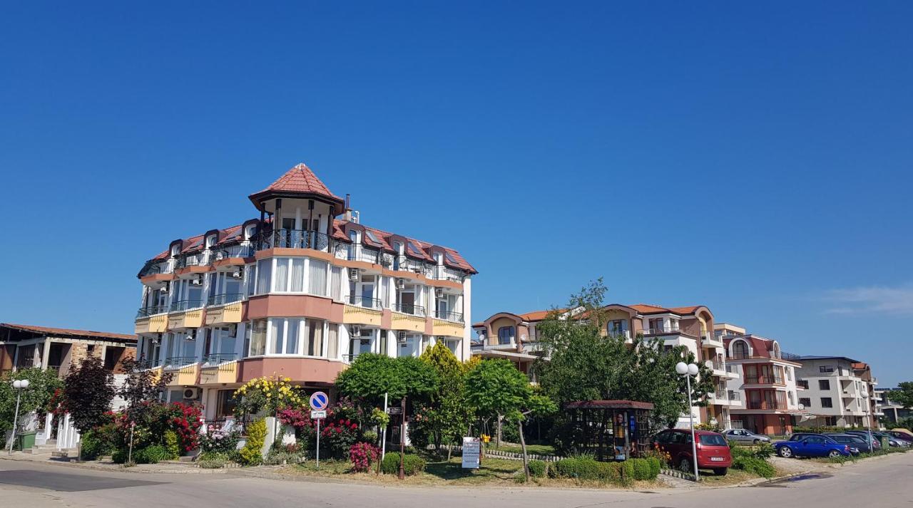 Отель Sunny Island Обзор Экстерьер фото
